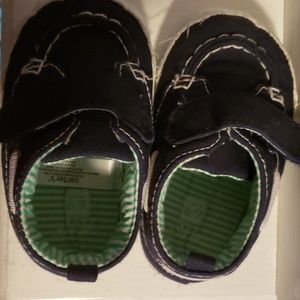 Carter's crib shoes